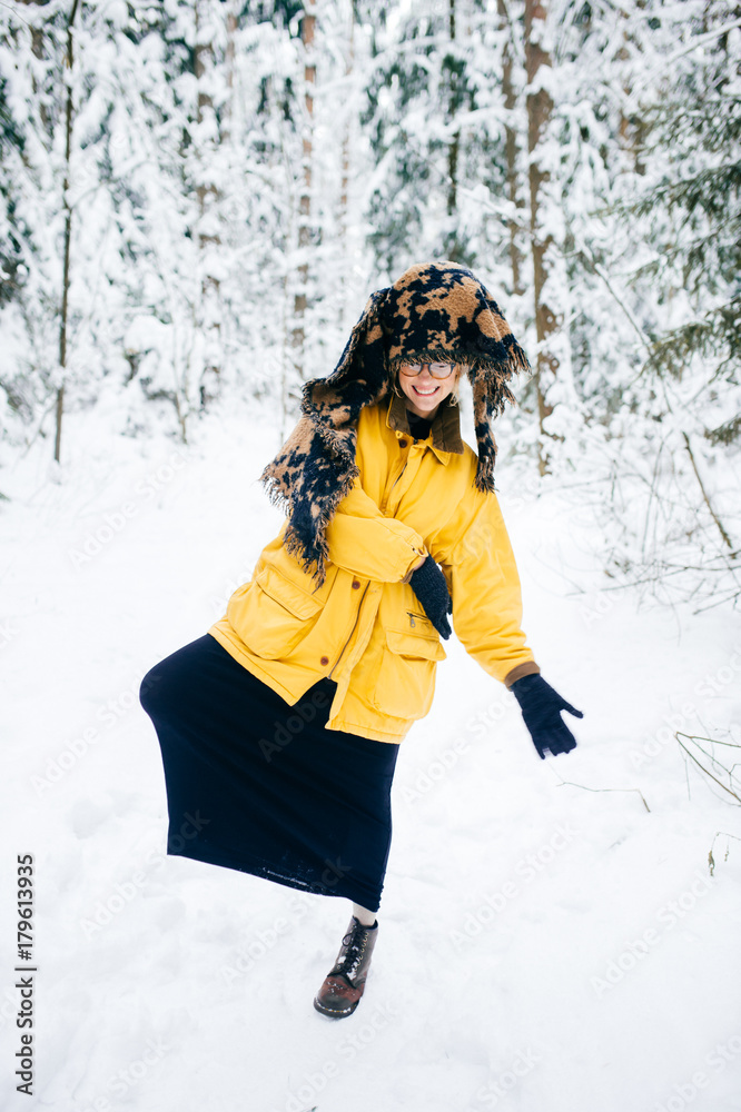 HD wallpaper: winter, look, snow, trees, nature, pose, model, portrait,  makeup | Wallpaper Flare