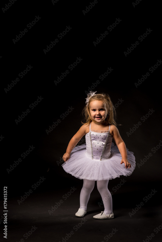 Naklejka premium Little ballerina