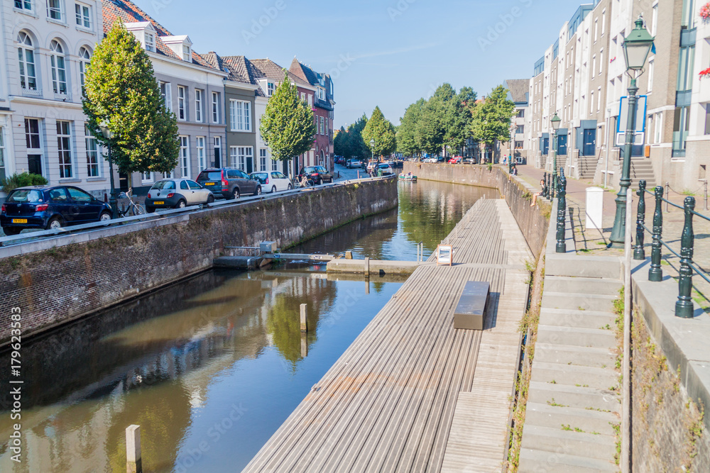 DEN BOSCH, NETHERLANDS - AUGUST 30, 2016: Narrow canal in Den Bosch, Netherlands