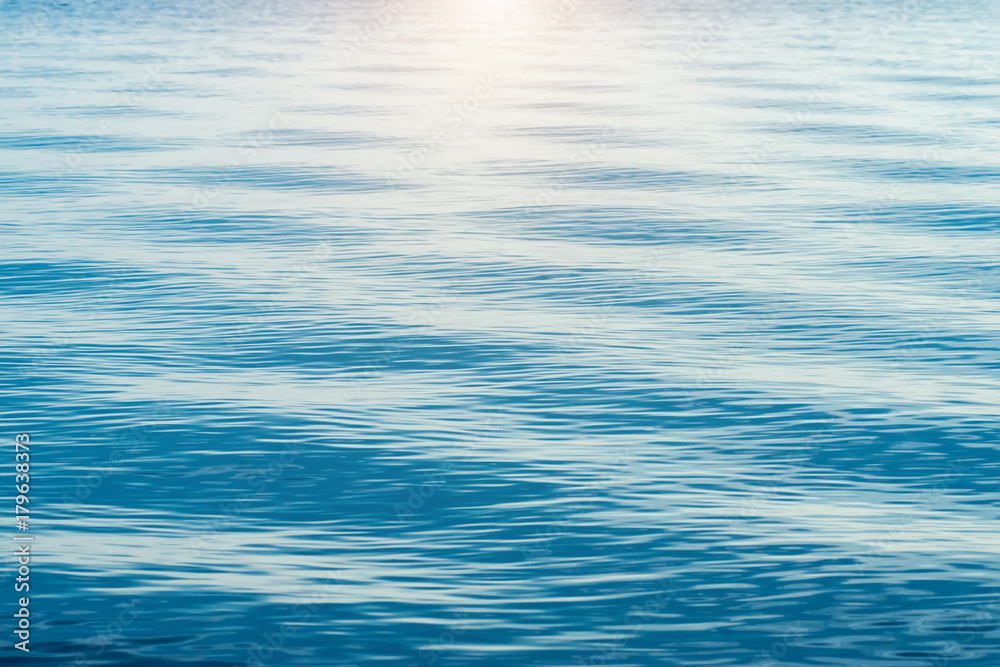Sunlight reflective surface Sunlight reflective surface