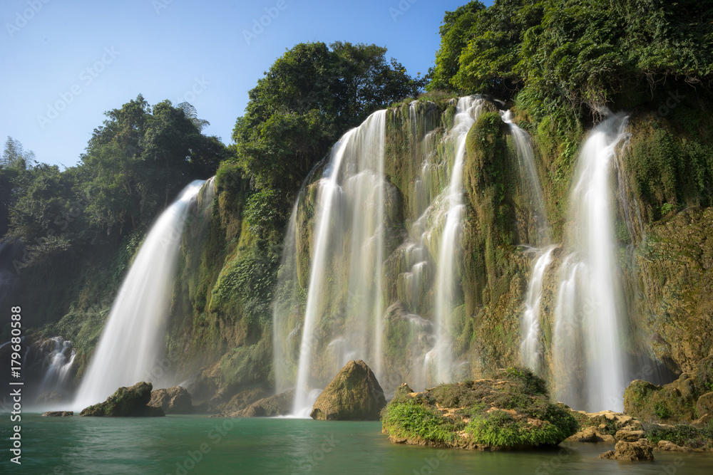Fototapeta premium Ban Gioc waterfall in north of Vietnam.