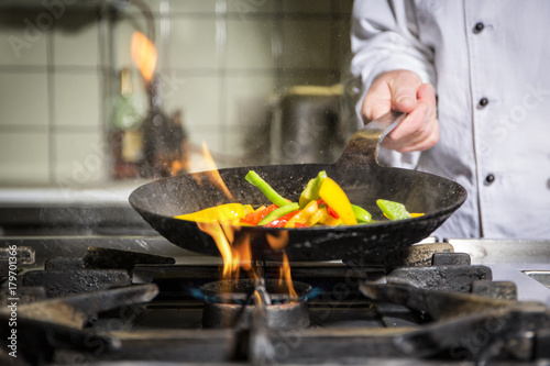 Fototapeta Naklejka Na Ścianę i Meble -  Kochen