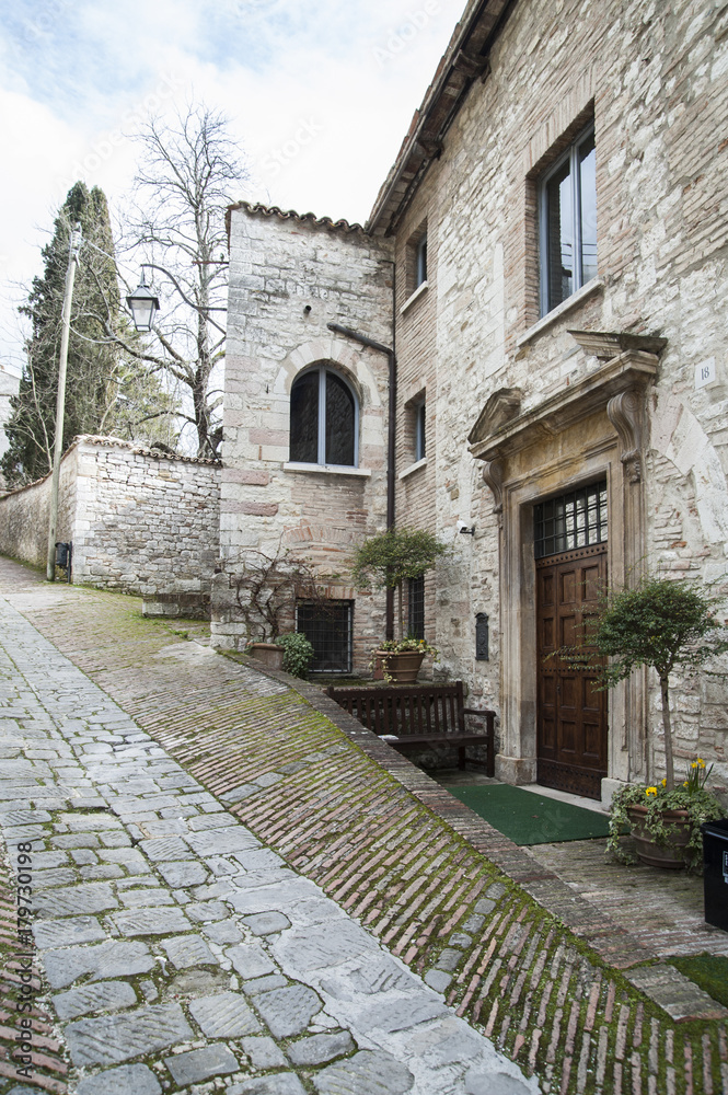 Obraz premium Gubbio, Perugia, Italy - small typical street of the Gubbio village.