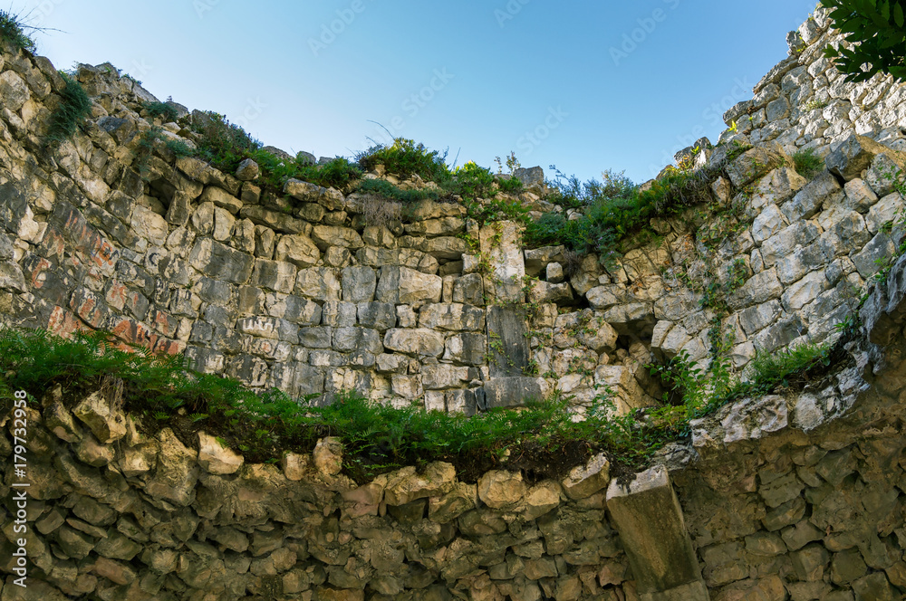 Вид изнутри в сторожевой башне, Анакопийская крепость.