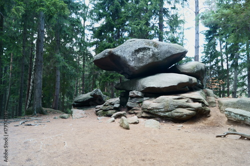 Wallpaper Mural Chybotek Torontodigital.ca