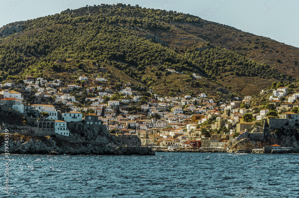 Arriving at hydra Arriving at hydra