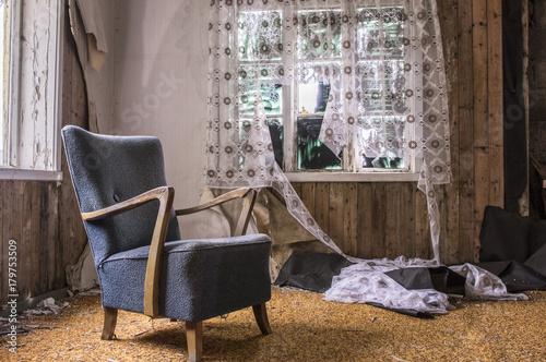 Chambre dans une maison abandonnée