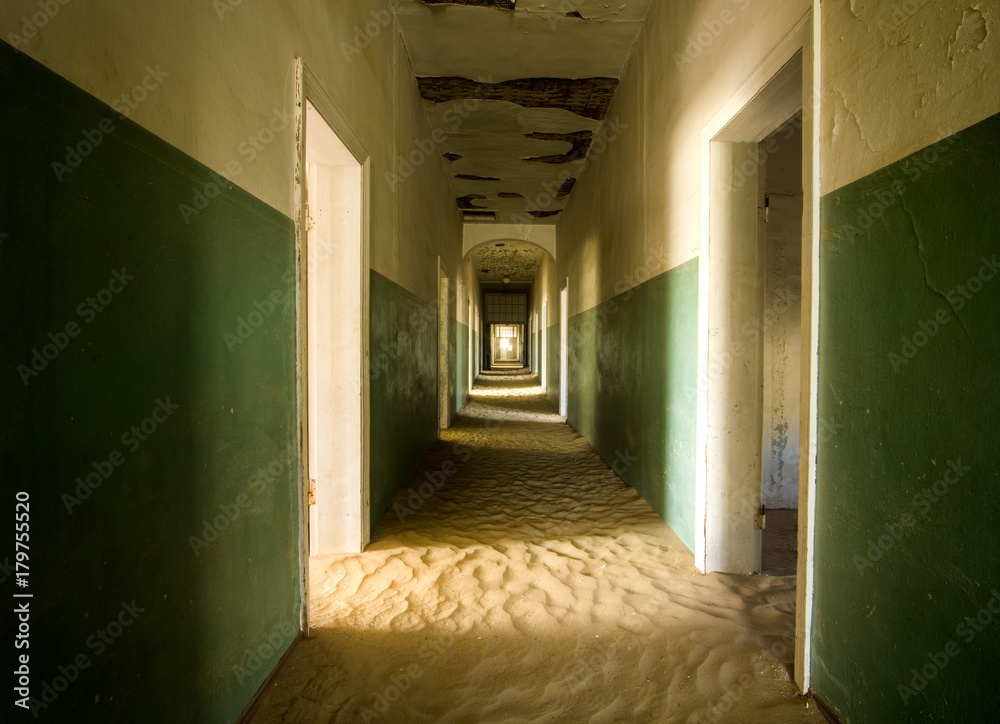 Sandy corridor