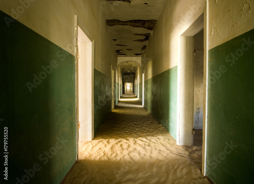 Sandy corridor