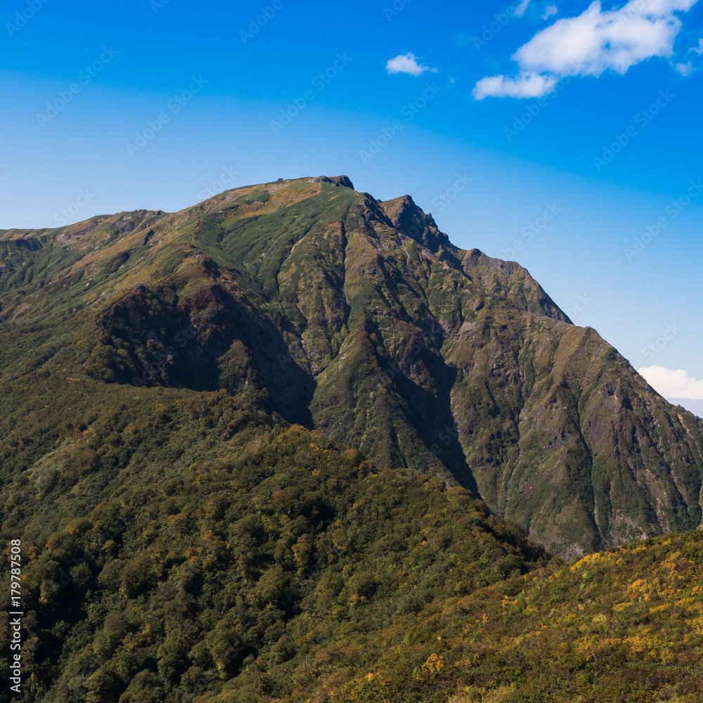 秋の谷川岳