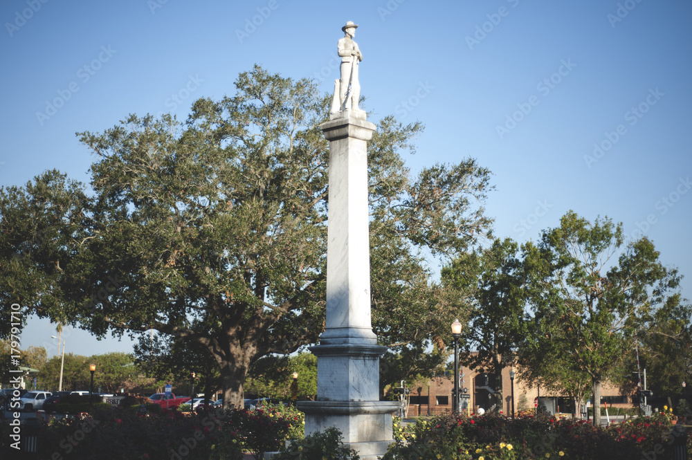 General Lee Statue
