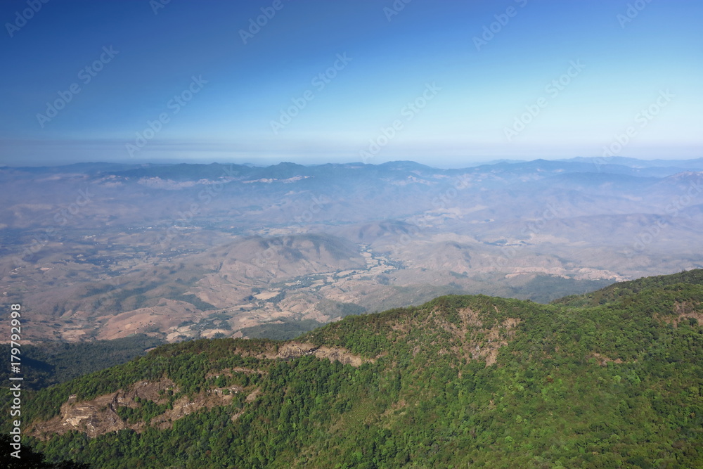 Fototapeta premium Beautiful landscape of Kew Mae Pan viewpoint at Doi Inthanon nature park , Chiang Mai , Thailand