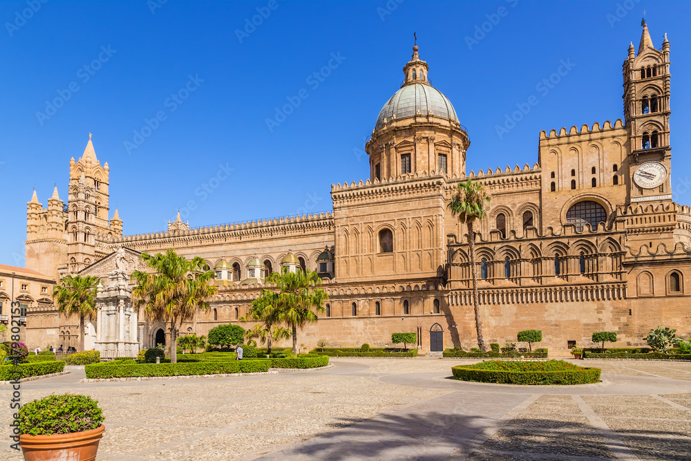 Palermo, Sicily, Italy. The main facade of the Cathedral (Cattedrale di Vergine Assunta), the list of world cultural heritage of UNESCO - obrazy, fototapety, plakaty 