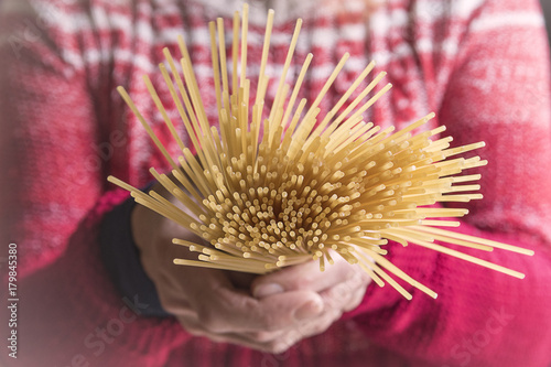 Dry raw spaghetti pasta food photo