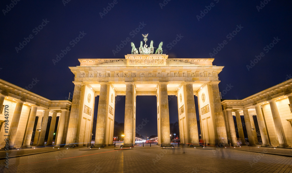 Long exposure picture of the Brandenburger Gate in Berlin during blue hour