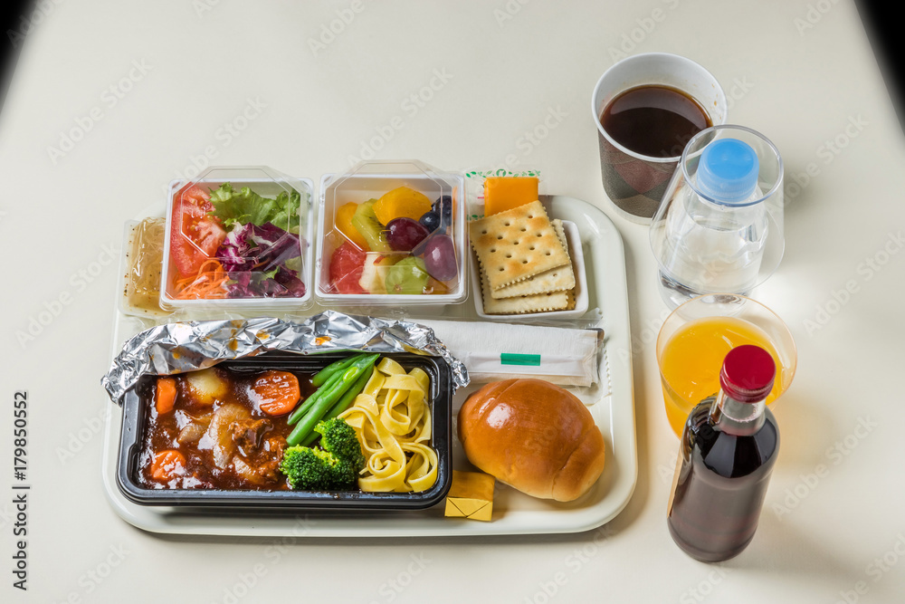一般的な機内食 Set inflight meal of economy class 一般的な機内食 Set inflight meal of economy class