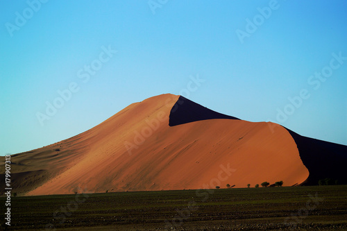 Sossusvlei, Dünen, Höhe von 200 Meter, zu den größten Sanddünen der Welt, Düne "Big Mama“, Namib-Naukluft Nationalpark, Namibia, Afrika