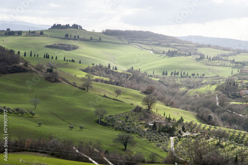 Val d'Orcia - Siena, Italia - The Val d’Orcia, is a region of Tuscany, Italy. Its gentle, cultivated hills are occasionally broken by gullies and by picturesque towns and villages