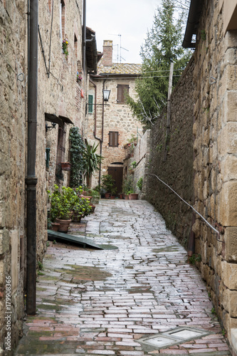 Monticchiello  Val d Orcia  Siena  Italy  - Monticchiello rises on a hill surrounded by the Siena countryside near the town of Pienza.