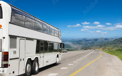 ourist bus drives tourists to rest