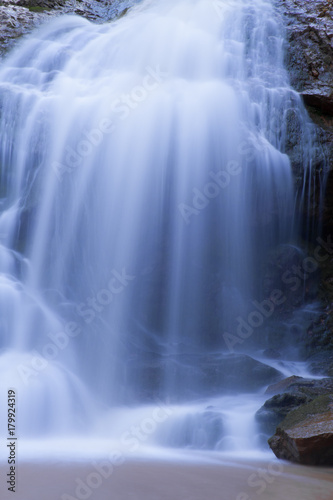 Waterfall water pattern