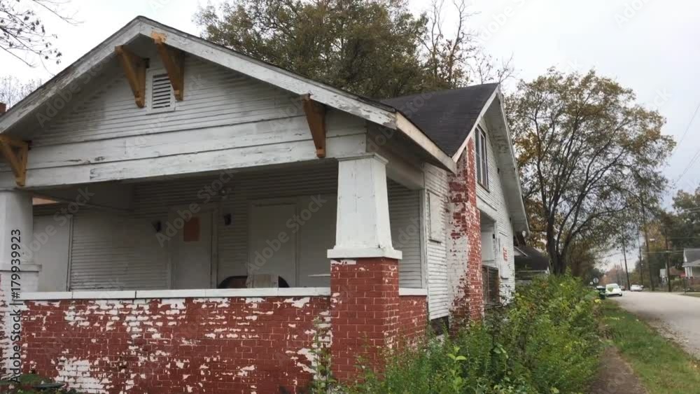 Poverty low income urban decay neighborhood in Chattanooga Tennessee