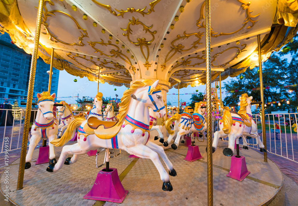 merry go round horses with nobody, wide lens