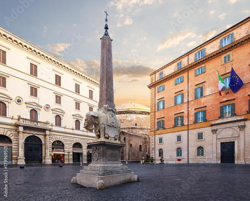 Obraz na plátně Elephant and Obelisk  in the Piazza della Minerva in Rome, Italy.