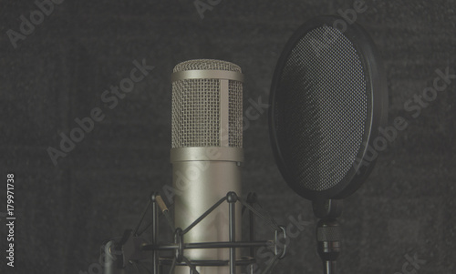 Speech pad Sound recording room and Mic condenser