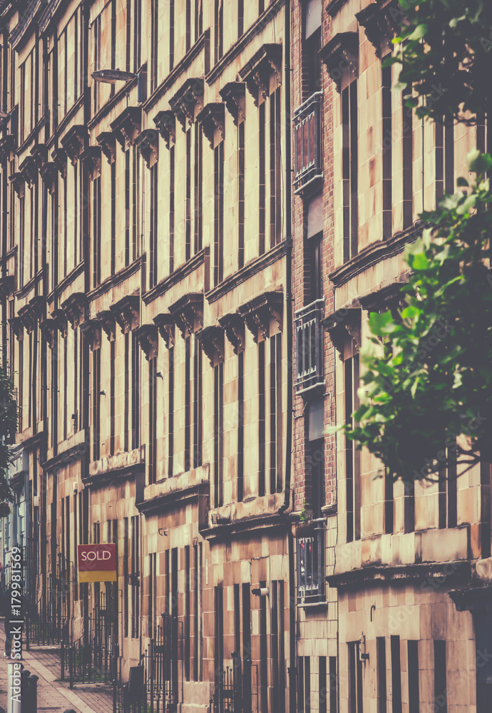 Obraz premium Glasgow Flats With Sold Sign