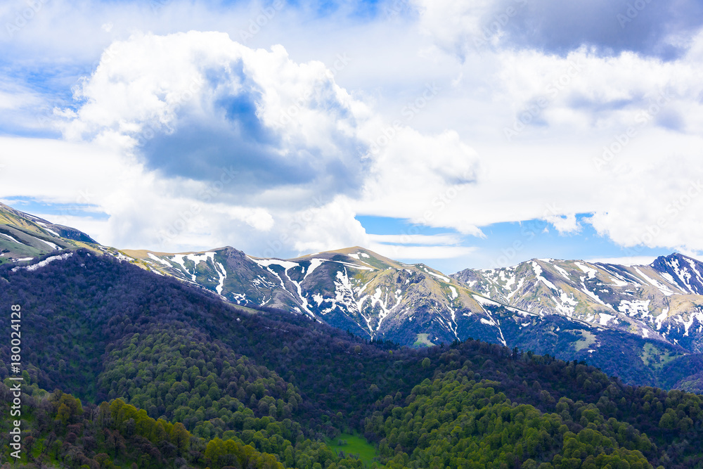 Naklejka premium Beautiful mountain landscape in spring