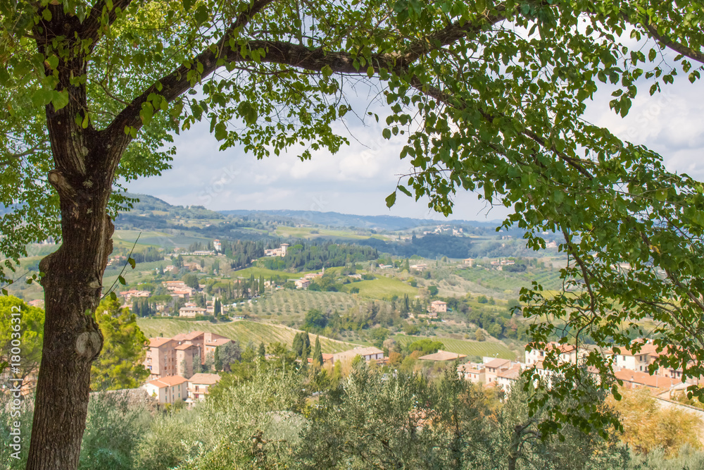 Blick von San Gimignano über die Toskana Blick von San Gimignano über die Toskana