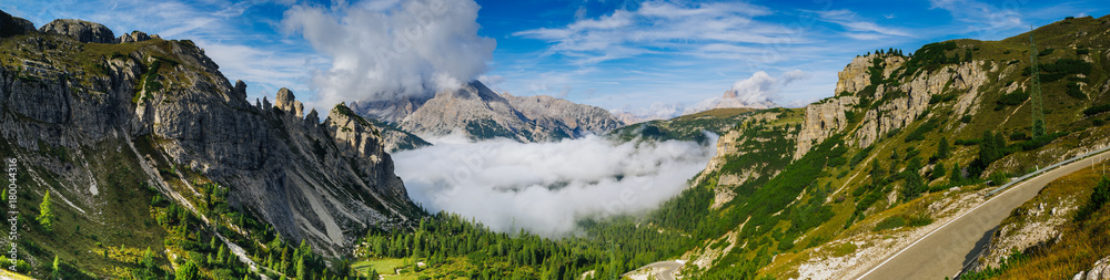 Bergpanorama Dolomiten