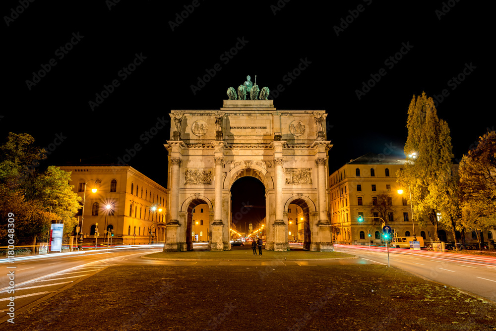 A capture from the Siegestor at night