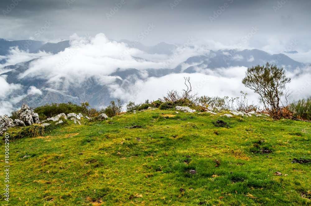 Fototapeta premium Autumn mountain landscape