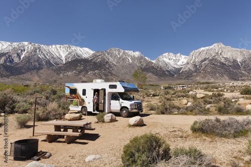 Mit dem Wohnmobil am Tuttle Creek Campground, Alabama Hills, Sierra Nevada