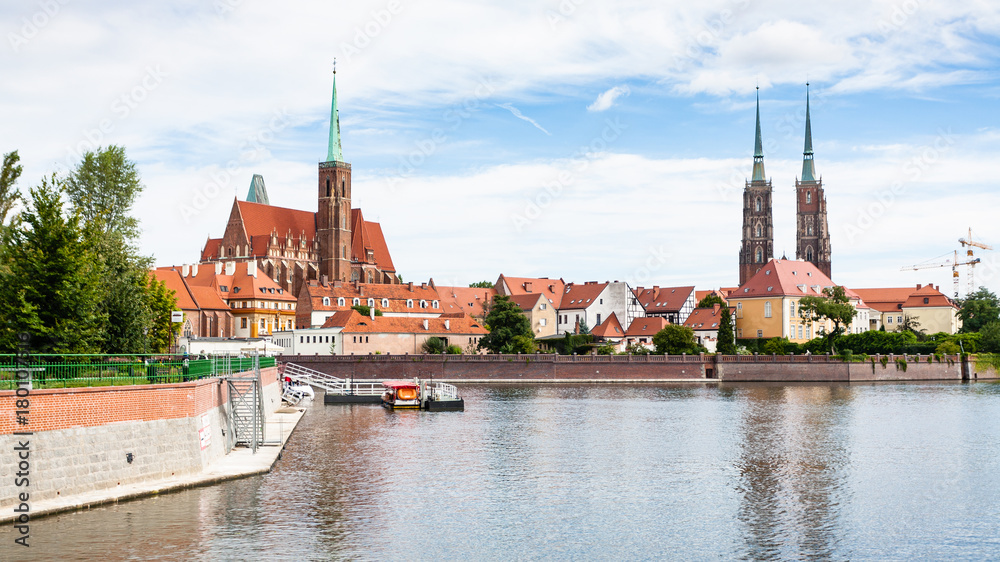 Fototapeta panorama with churches and Ostrow Tumski, Wroclaw