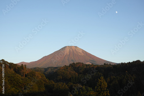 秋の伯耆富士 大山 西麓