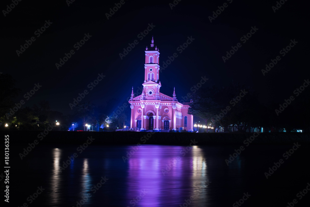 タイ国　アユタヤ　セントジョセフ教会の夜景ライトアップ