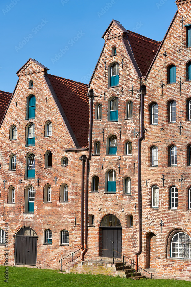 Fototapeta premium Salzspeicher am Holstentor, Lübeck, Deutschland