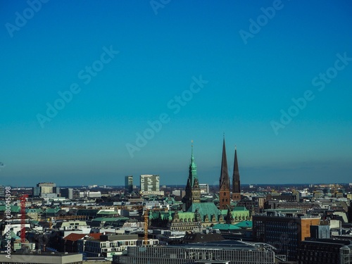 Hamburg Rathaus von oben Skyline
