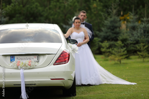 Samochód dla szczęśliwej młodej pary, ślub, wesele. © Stanisław Błachowicz