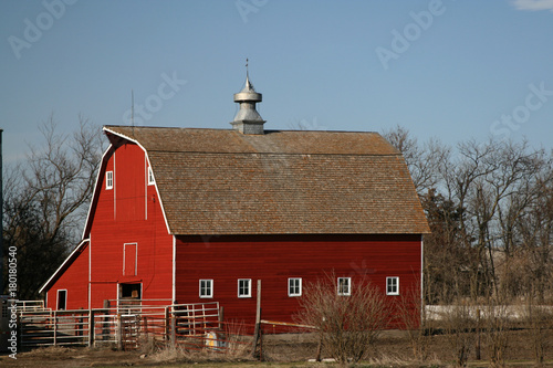 Old Barns that no longer serve a use in modern ranching and farming