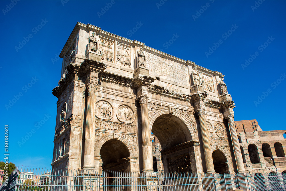 the arch of constantine in rome