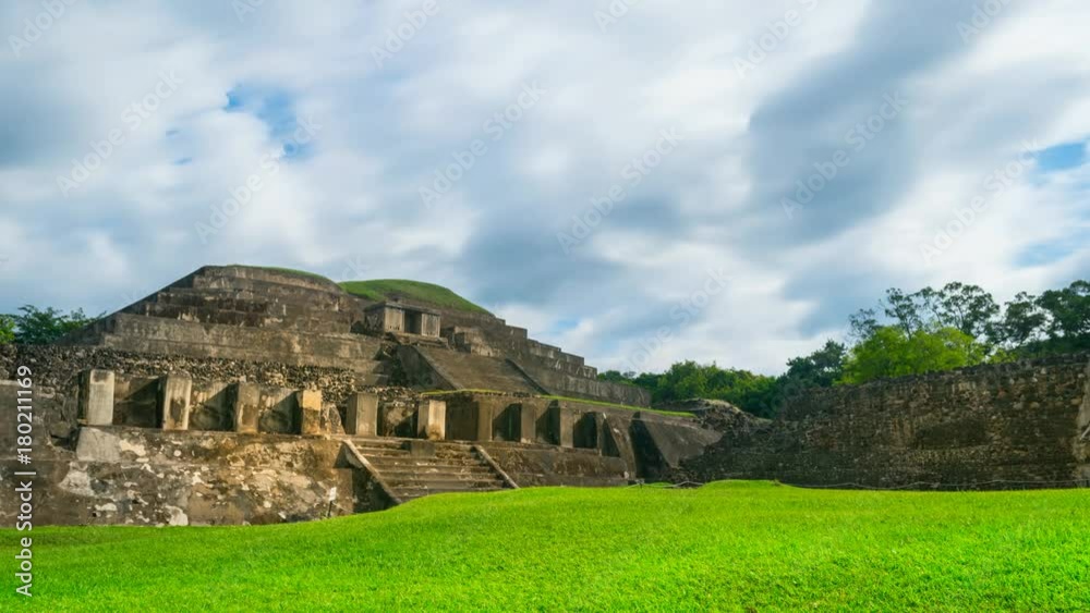 Mayan Pyramid of Tazumal (Timelapse) Mayan Pyramid of Tazumal (Timelapse)