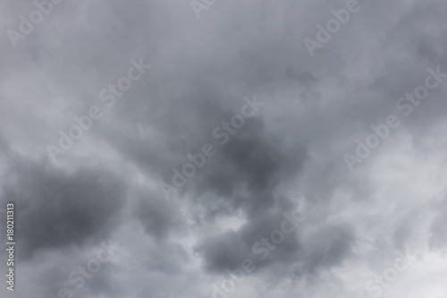 Hintergrund Himmel mit Gewitterwolken