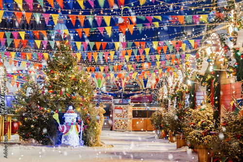 Obraz na płótnie Christmas in Moscow. Festively decorated Red Square in Moscow w salonie