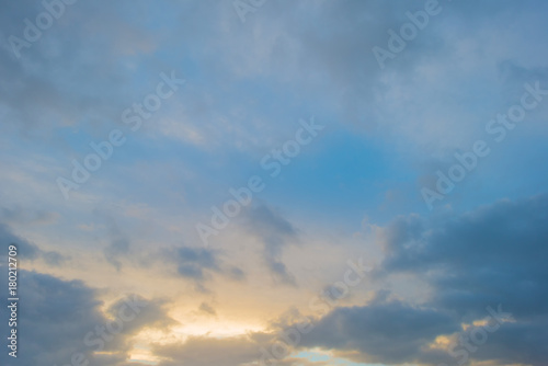 Fototapeta Naklejka Na Ścianę i Meble -  Clouds in a blue sky in sunlight at fall