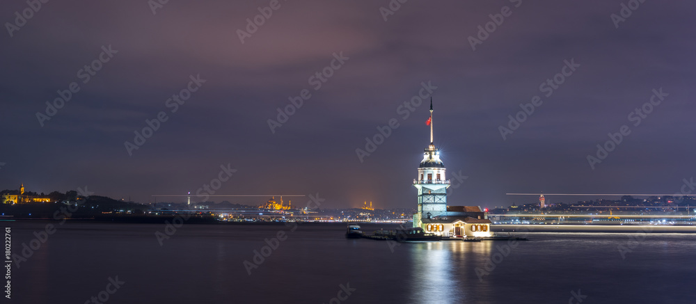 Maiden's Tower in istanbul, Turkey (KIZ KULESI - USKUDAR) Maiden's Tower in istanbul, Turkey (KIZ KULESI - USKUDAR)