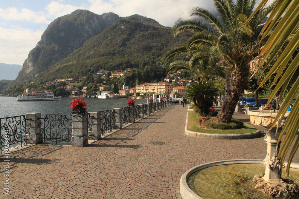 Uferpromenade in Menaggio am Comer See